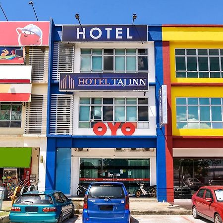 Oyo 90282 Hotel Taj Inn, Seksyen 7 Шах-Алам Екстер'єр фото