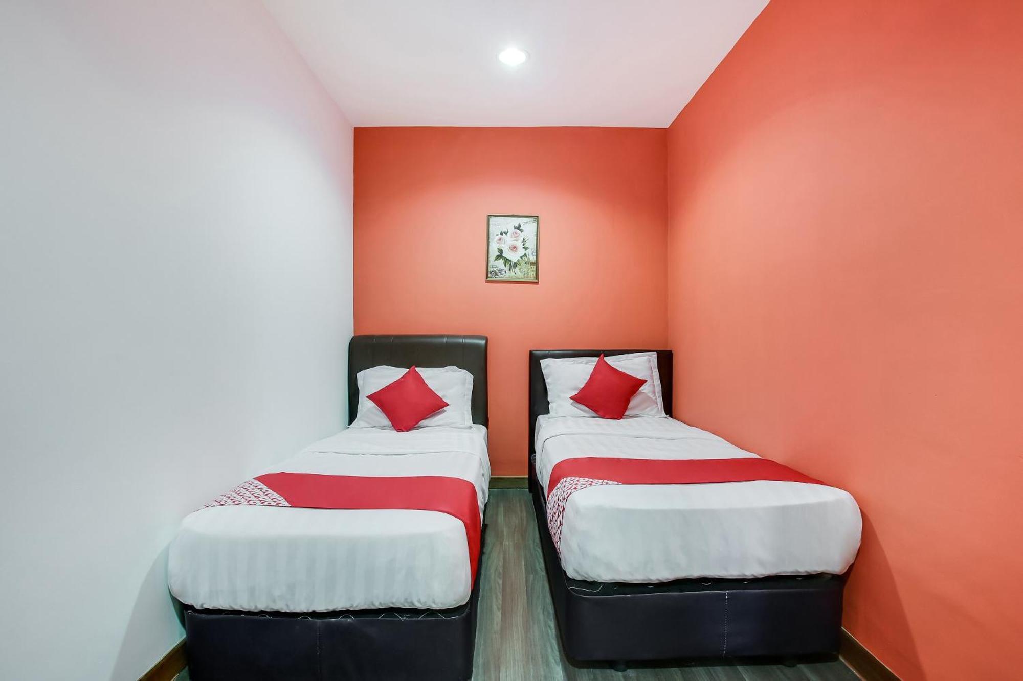 Oyo 90282 Hotel Taj Inn, Seksyen 7 Шах-Алам Екстер'єр фото