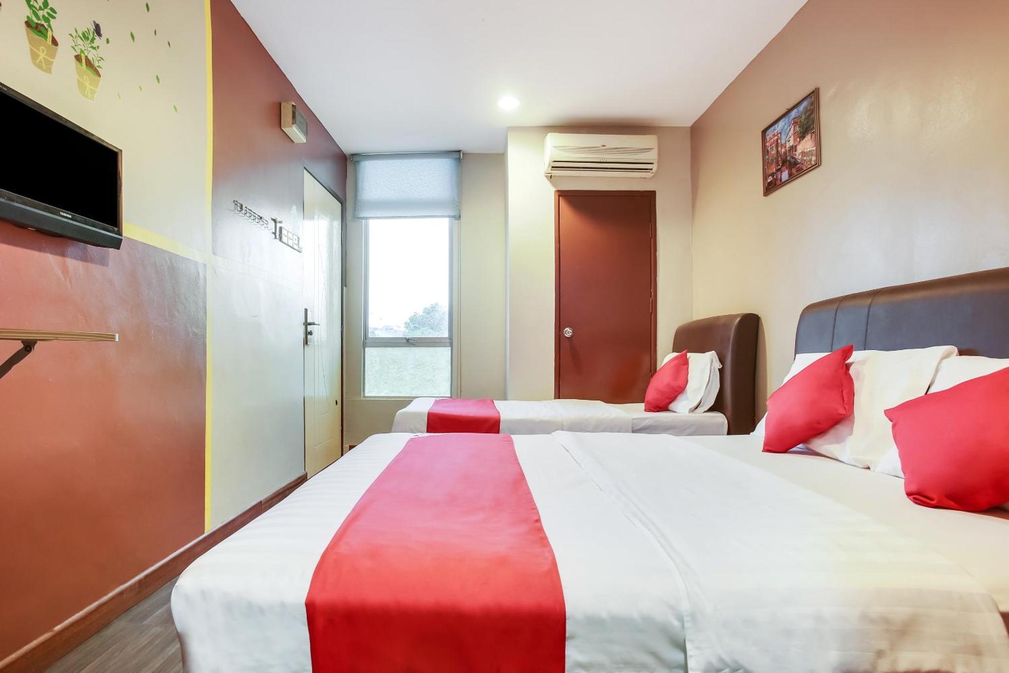 Oyo 90282 Hotel Taj Inn, Seksyen 7 Шах-Алам Екстер'єр фото