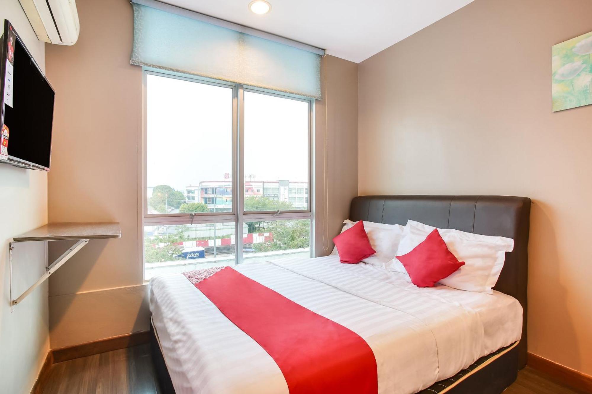 Oyo 90282 Hotel Taj Inn, Seksyen 7 Шах-Алам Екстер'єр фото