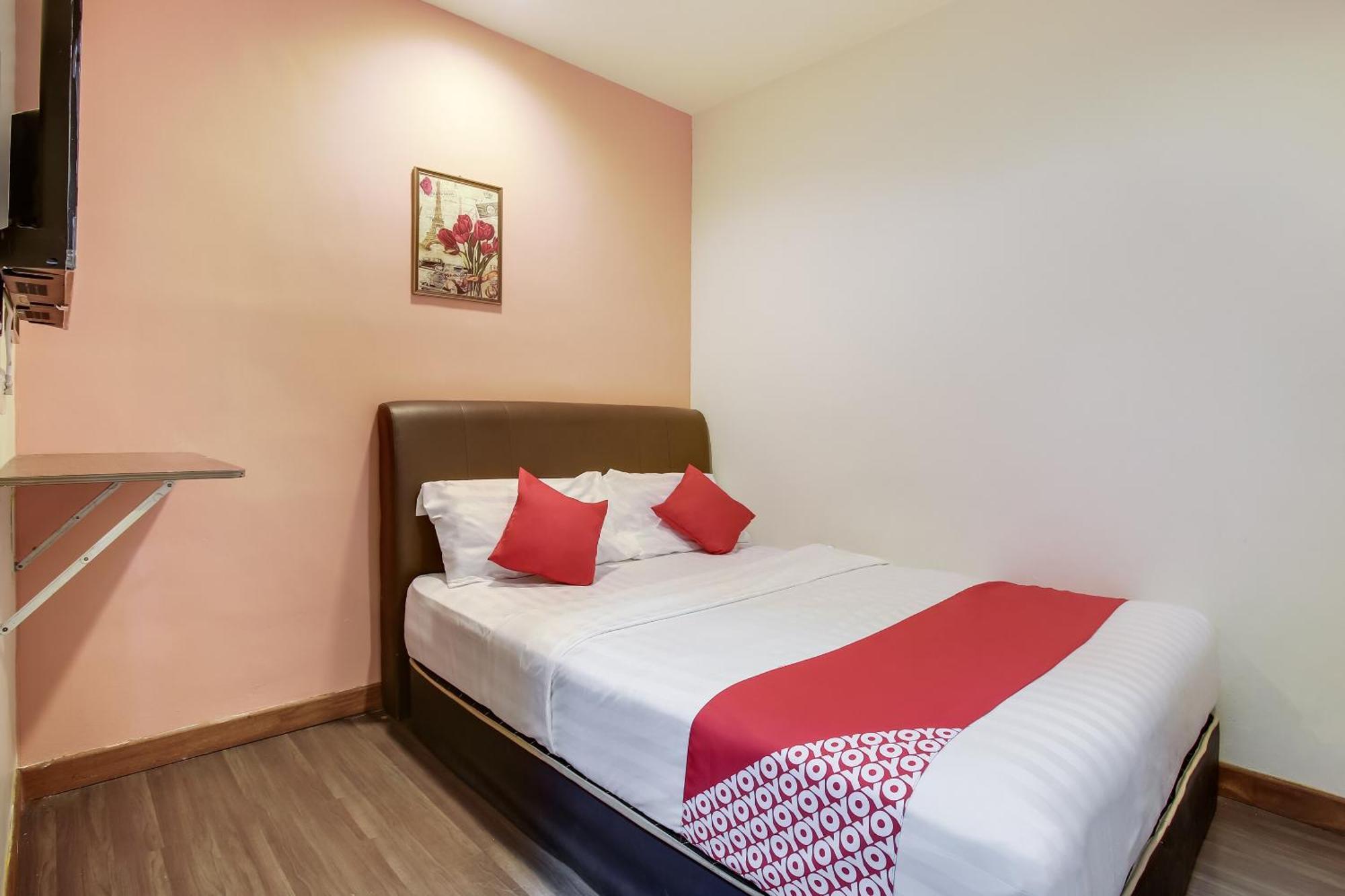 Oyo 90282 Hotel Taj Inn, Seksyen 7 Шах-Алам Екстер'єр фото